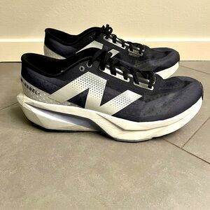 New Balance Rebel V4